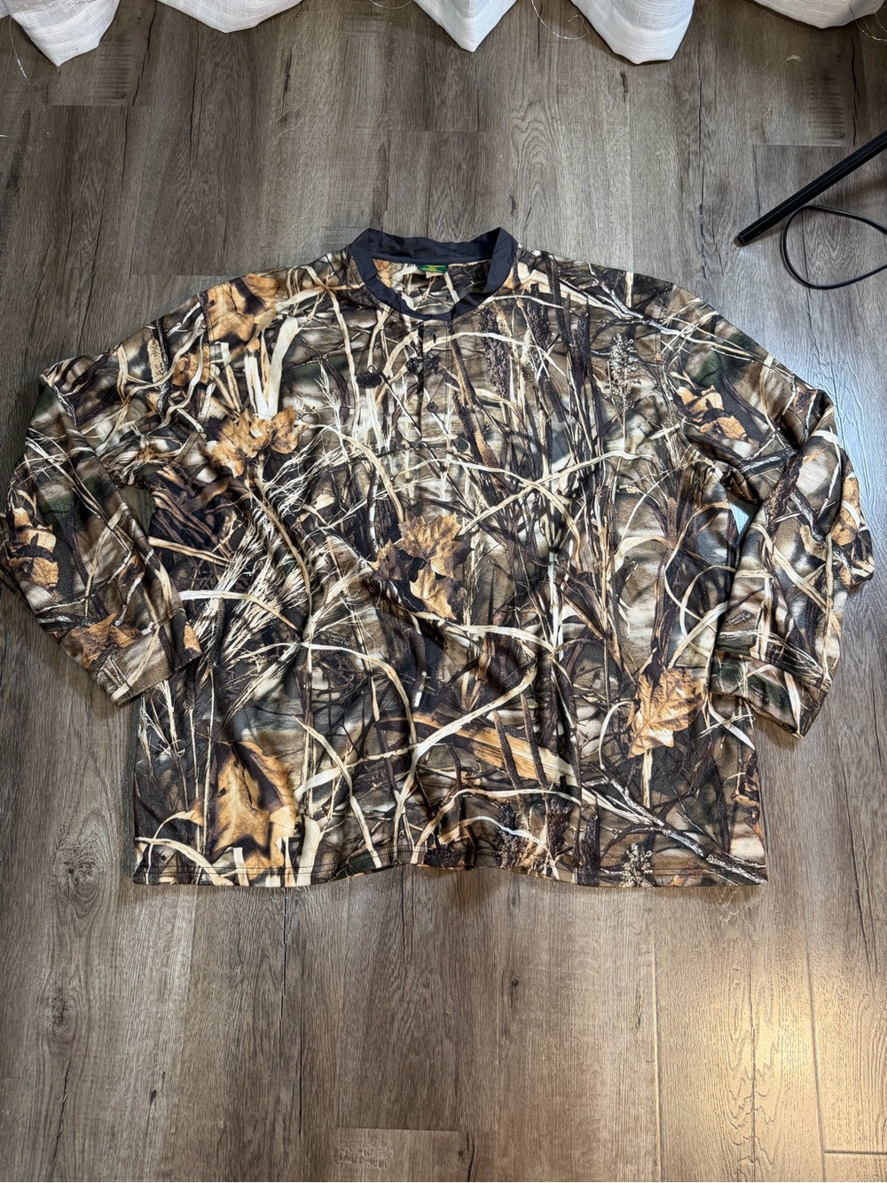 Cabela's Realtree-Style Camo Shirt in Green and Black